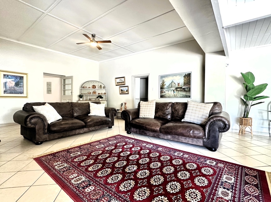 To Let 3 Bedroom Property for Rent in Riebeek Kasteel Western Cape